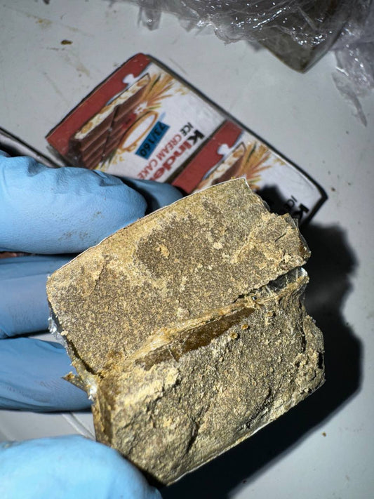 𝑲𝑰𝑵𝑫𝑬𝑹 𝑰𝑪𝑬 𝑪𝑹𝑬𝑨𝑴 𝑪𝑨𝑲𝑬 73/160𝒖 𝒇𝒐𝒓𝒎𝒂𝒕𝒐 𝒅𝒂 50𝒈𝒓