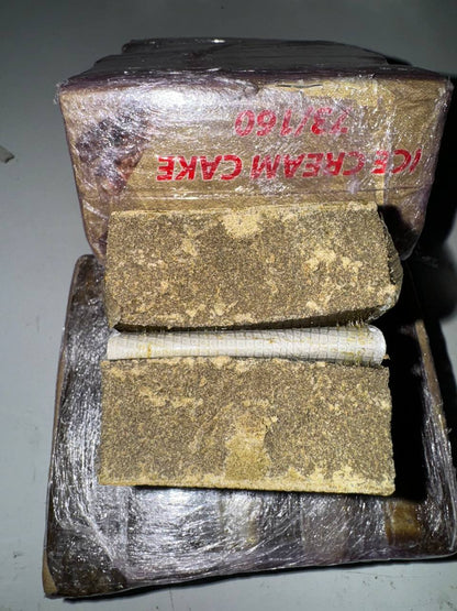 𝑲𝑰𝑵𝑫𝑬𝑹 𝑰𝑪𝑬 𝑪𝑹𝑬𝑨𝑴 𝑪𝑨𝑲𝑬 73/160𝒖 𝒇𝒐𝒓𝒎𝒂𝒕𝒐 𝒅𝒂 100𝒈𝒓